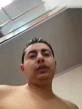 Snapshot of DanielGomez9 chatting on February 25, 12:13 pm DanielGomez9 online show from February 25, 12:13 pm