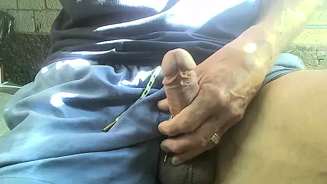 ewuich1 online show from January 7, 11:26 am