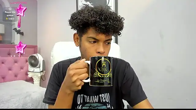 boylittle19cm online show from October 22, 12:42 pm