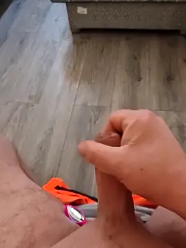 Szeltolo001 online show from February 27, 9:54 am