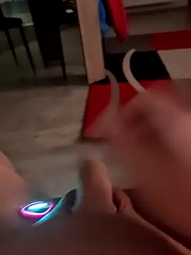 Szeltolo001 online show from January 19, 3:31 am