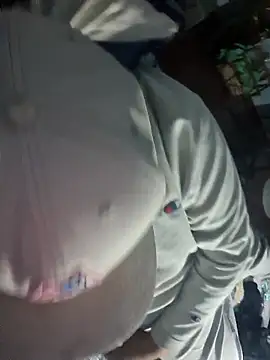 GILBERTHOR92 online show from February 2, 1:59 am