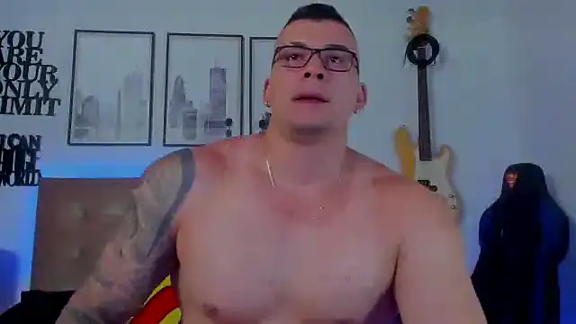 Snapshot of seancarreraa chatting on September 18, 3:30 am seancarreraa online show from September 18, 3:30 am