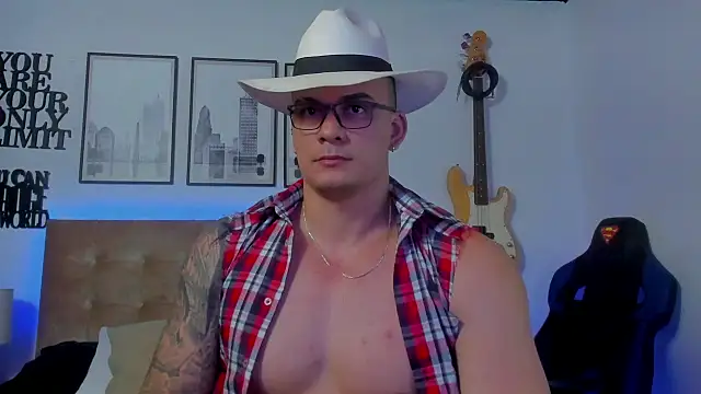 Snapshot of seancarreraa chatting on September 24, 2:44 am seancarreraa online show from September 24, 2:44 am