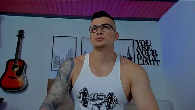 Snapshot of seancarreraa chatting on December 31, 4:46 pm seancarreraa online show from December 31, 4:46 pm