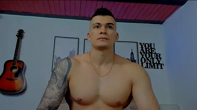 Snapshot of seancarreraa chatting on January 18, 4:10 pm seancarreraa online show from January 18, 4:10 pm