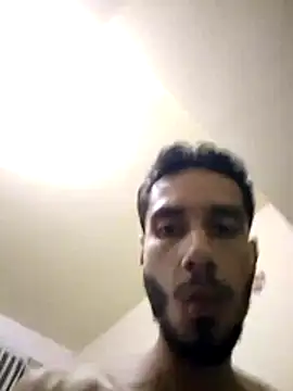 jhon01000 online show from June 2, 4:57 am