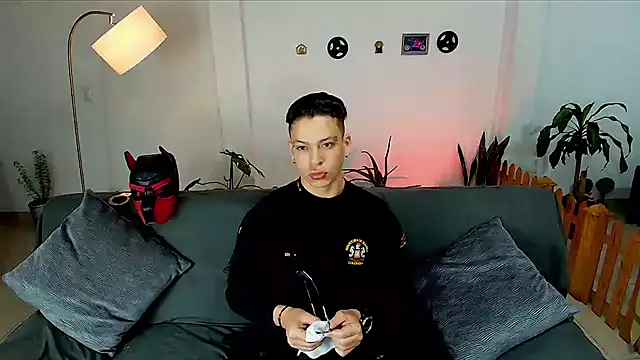 Baxter Dex online show from February 4, 2:28 am