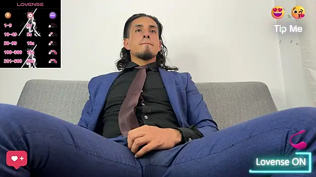 Tom blunt96 online show from October 30, 5:36 pm