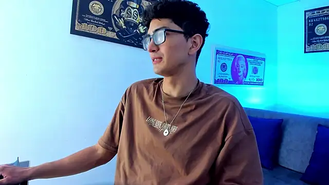 TylerWhite  online show from December 27, 2:58 am