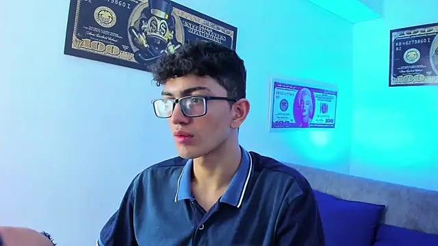 TylerWhite  online show from January 28, 2:53 am