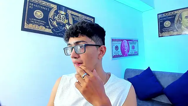 TylerWhite  online show from January 19, 3:08 am