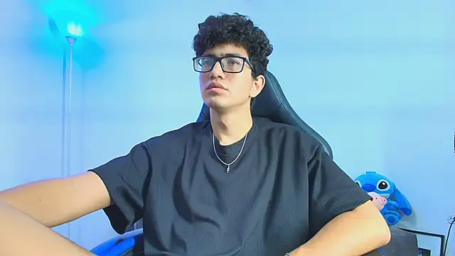 TylerWhite  online show from September 24, 4:56 am