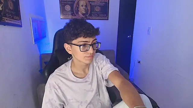 TylerWhite  online show from February 27, 3:03 am