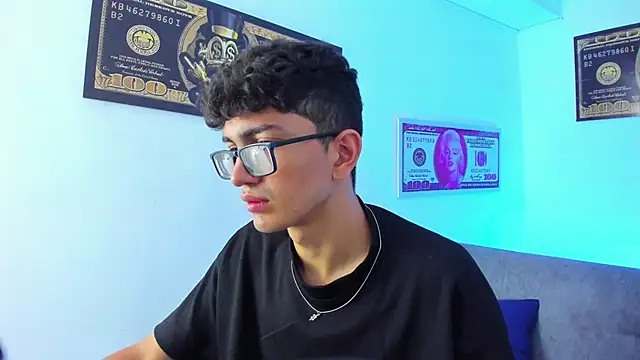 TylerWhite  online show from January 29, 3:01 am