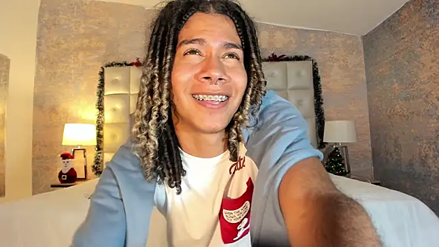 Maxim-Walker online show from January 13, 3:11 am