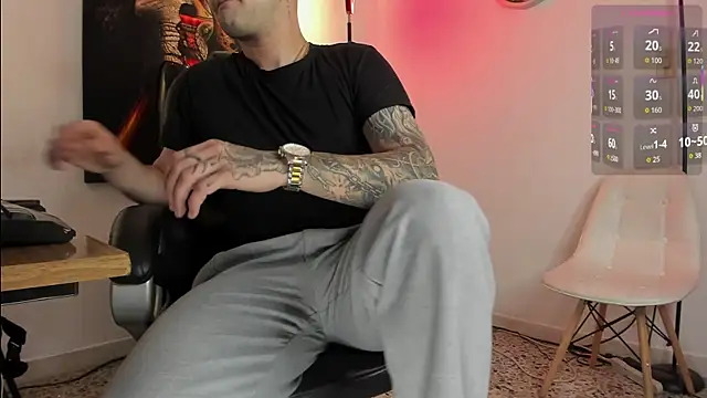 Nicolas Fellener online show from December 4, 5:14 am