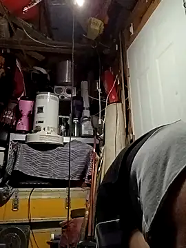 prettyboi6992 online show from March 7, 11:08 am