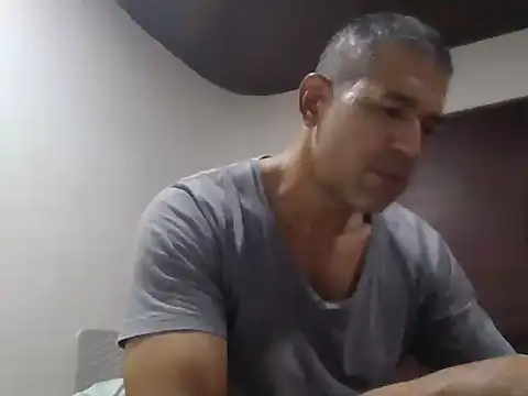 jackbigcock11 online show from December 4, 10:06 pm