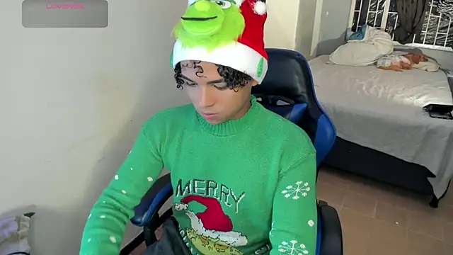 Noah Smith04 online show from December 5, 10:50 pm