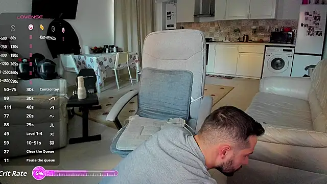 ZackFraser online show from October 23, 2:31 pm