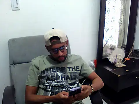 MisterSexCasual online show from April 14, 10:20 pm