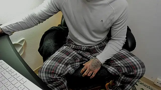 layneinchains online show from November 7, 9:12 am