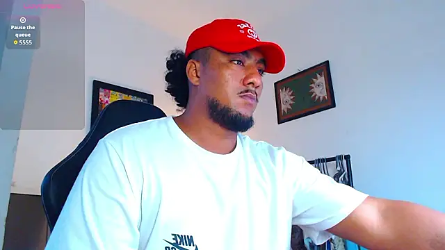 yosoy enzo2020 online show from February 28, 11:31 am