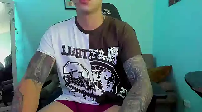 E Moon online show from January 1, 10:24 pm