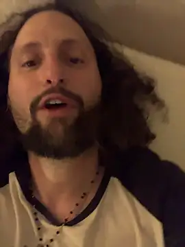 BobbyQ29 online show from December 2, 4:26 am