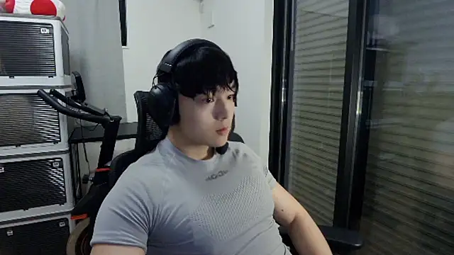 Tkcqcc online show from January 5, 8:23 pm