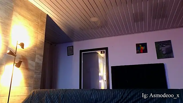 AsmodeoCox online show from April 2, 8:00 am