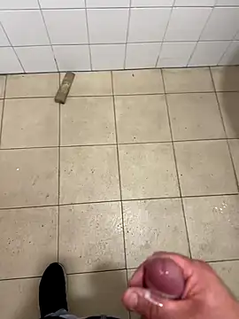 Snapshot of _themask_ chatting on October 23, 3:26 pm  themask  online show from October 23, 3:26 pm