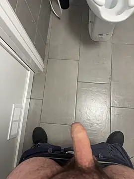 Snapshot of _themask_ chatting on February 17, 9:08 pm  themask  online show from February 17, 9:08 pm