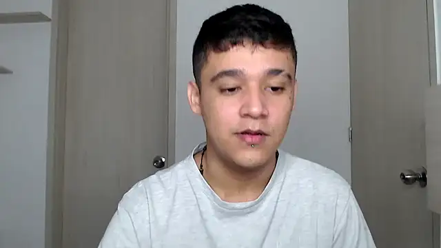 kaiine190 online show from March 7, 10:57 am