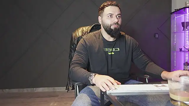 mattmasterss online show from March 15, 11:22 pm