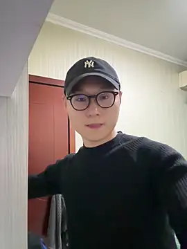 Eric246 online show from February 24, 3:57 pm