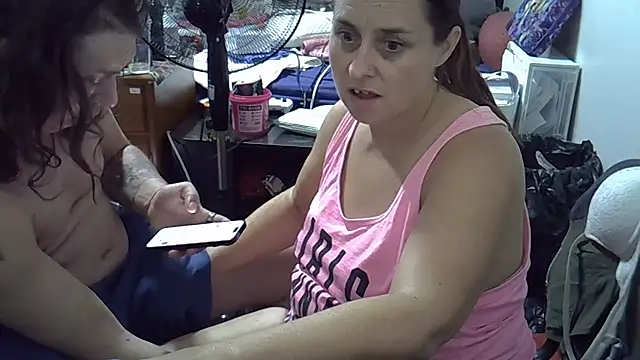 Ston3r420Coupl3 online show from January 15, 6:17 am