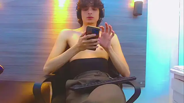 Sr BonnyEthan online show from March 12, 1:08 pm