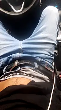 paupraelass online show from February 4, 9:10 pm