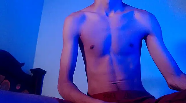 isaaclatino online show from March 3, 3:39 am