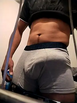 Snapshot of Danielitohot23cm chatting on October 5, 11:42 pm Danielitohot23cm online show from October 5, 11:42 pm