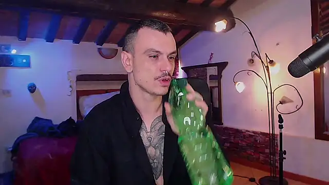 cek 186 online show from March 9, 7:30 pm