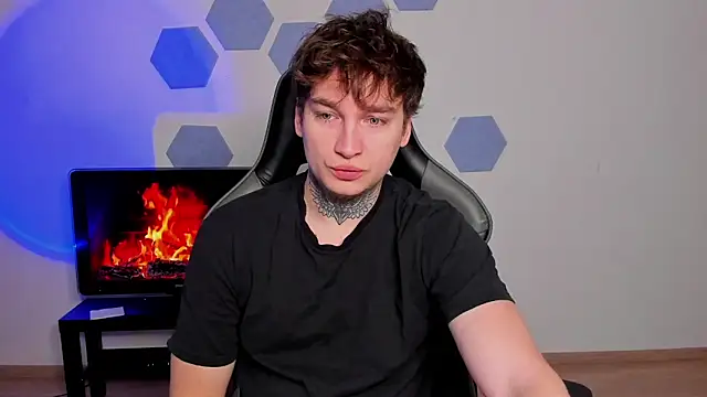 Chris Tyson online show from November 13, 10:20 am