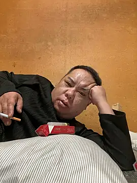 punk0805 online show from April 3, 1:41 pm