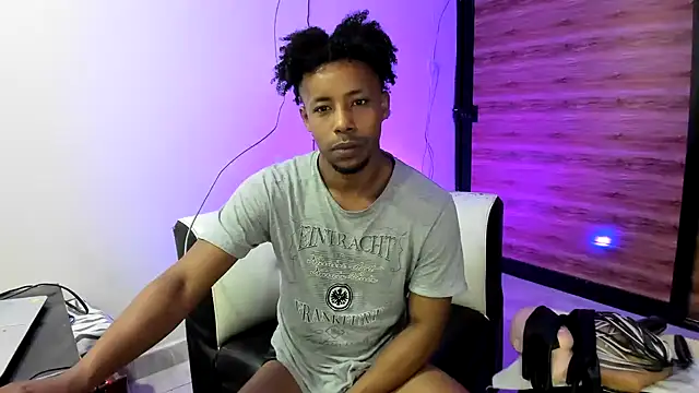 AlejoKhalifa  online show from March 4, 9:07 am