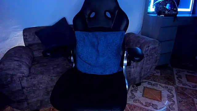 Drako Lamar online show from February 25, 12:11 am