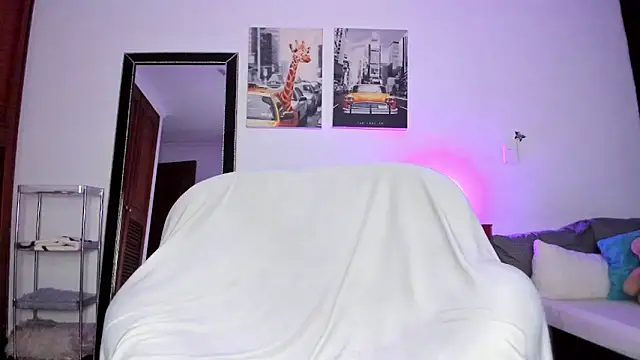 Curlblue online show from March 18, 1:13 am