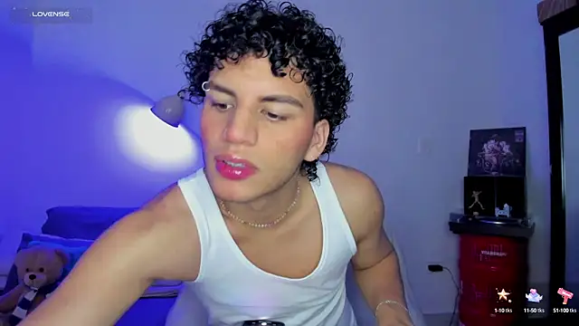 Curlblue online show from October 15, 5:26 am