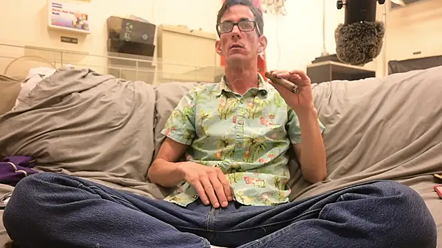 joeiandola online show from March 26, 12:48 am